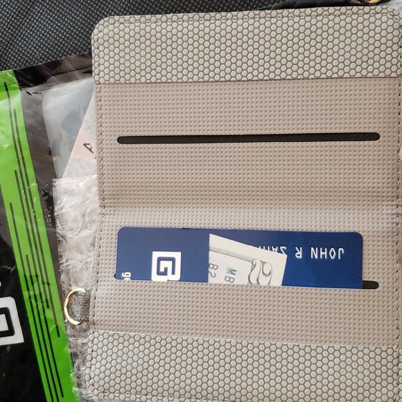 Gear Beast Cell Phone & Credit Card Holder with Crossbody & Wrist Straps in Gray - Picture 4 of 9